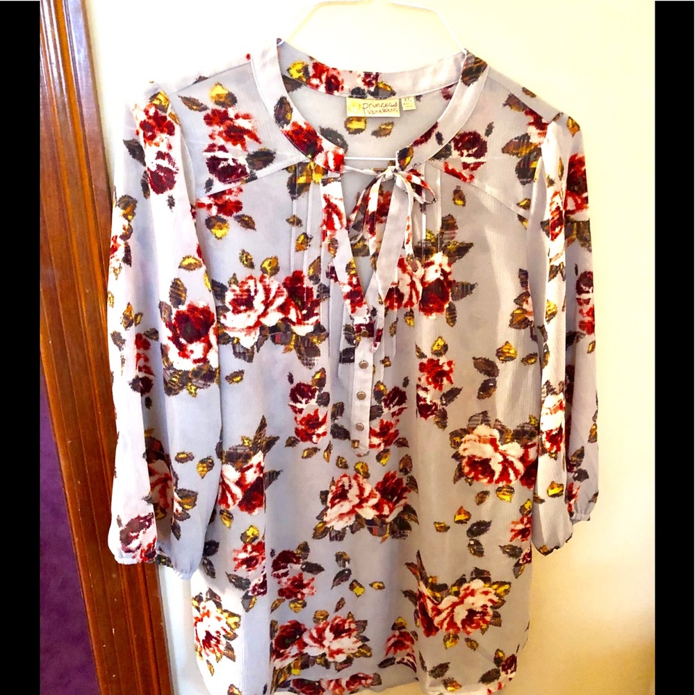 Princess Vera Wang Floral Blouse